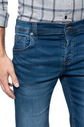 Mustang Chicago Short Męskie Szorty Krótkie Spodenki Denim Blue 1011731 5000 682